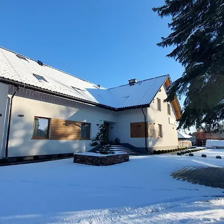 Natura Przeciszow Bed & Breakfast 3*
